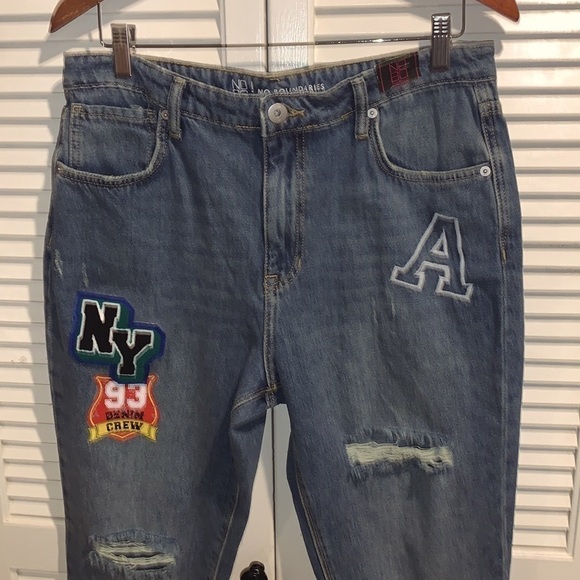 No Boundaries Mom Jeans distressed with patches Size 15 - Picture 4 of 8